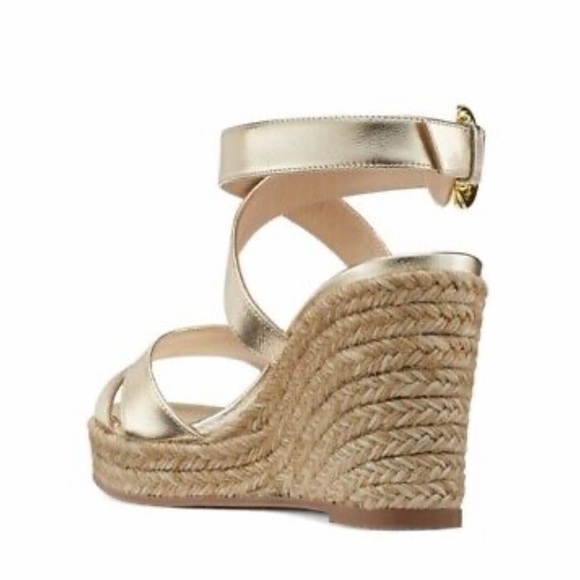NWOT Stuart Weitzman Gold Zuzu wedge sandals - Picture 4 of 13
